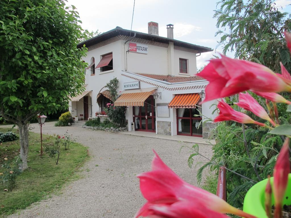 Hostellerie Du Parc Labarthe-Inard Exteriör bild