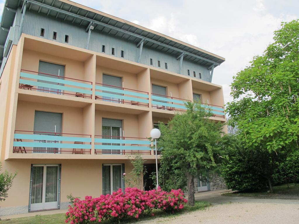 Hostellerie Du Parc Labarthe-Inard Exteriör bild