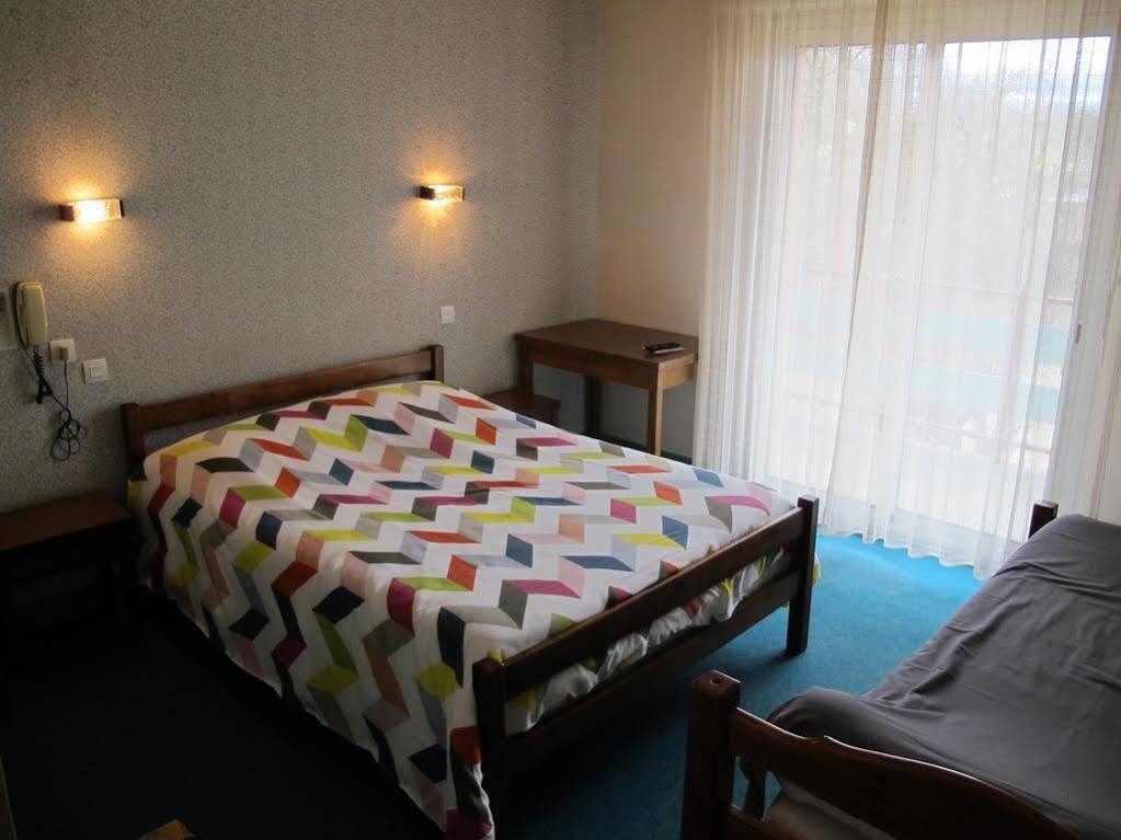 Hostellerie Du Parc Labarthe-Inard Exteriör bild