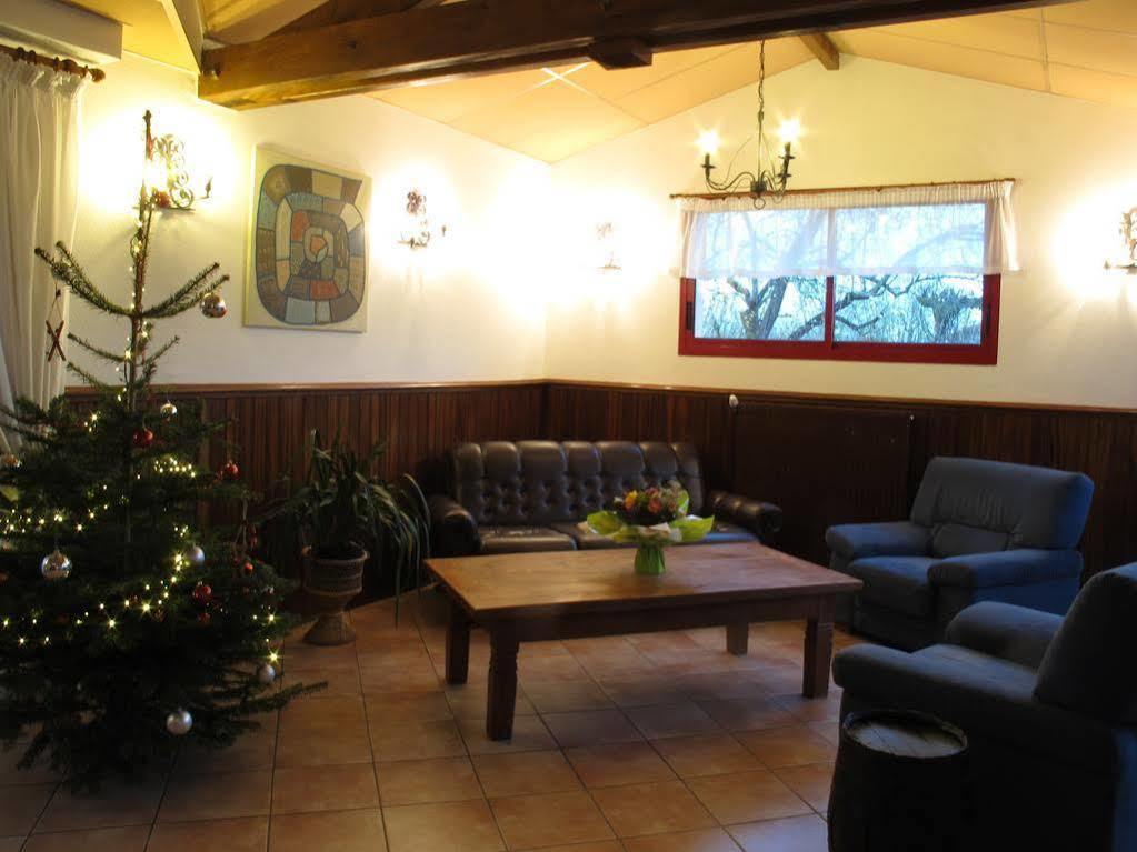 Hostellerie Du Parc Labarthe-Inard Exteriör bild
